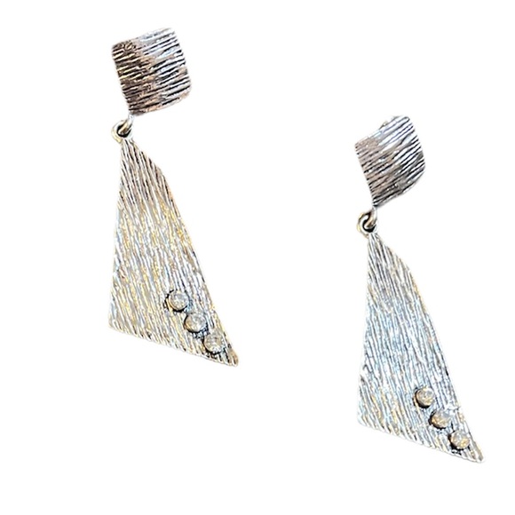 FASHION JEWELRY Earrings - Picture 2 of 4